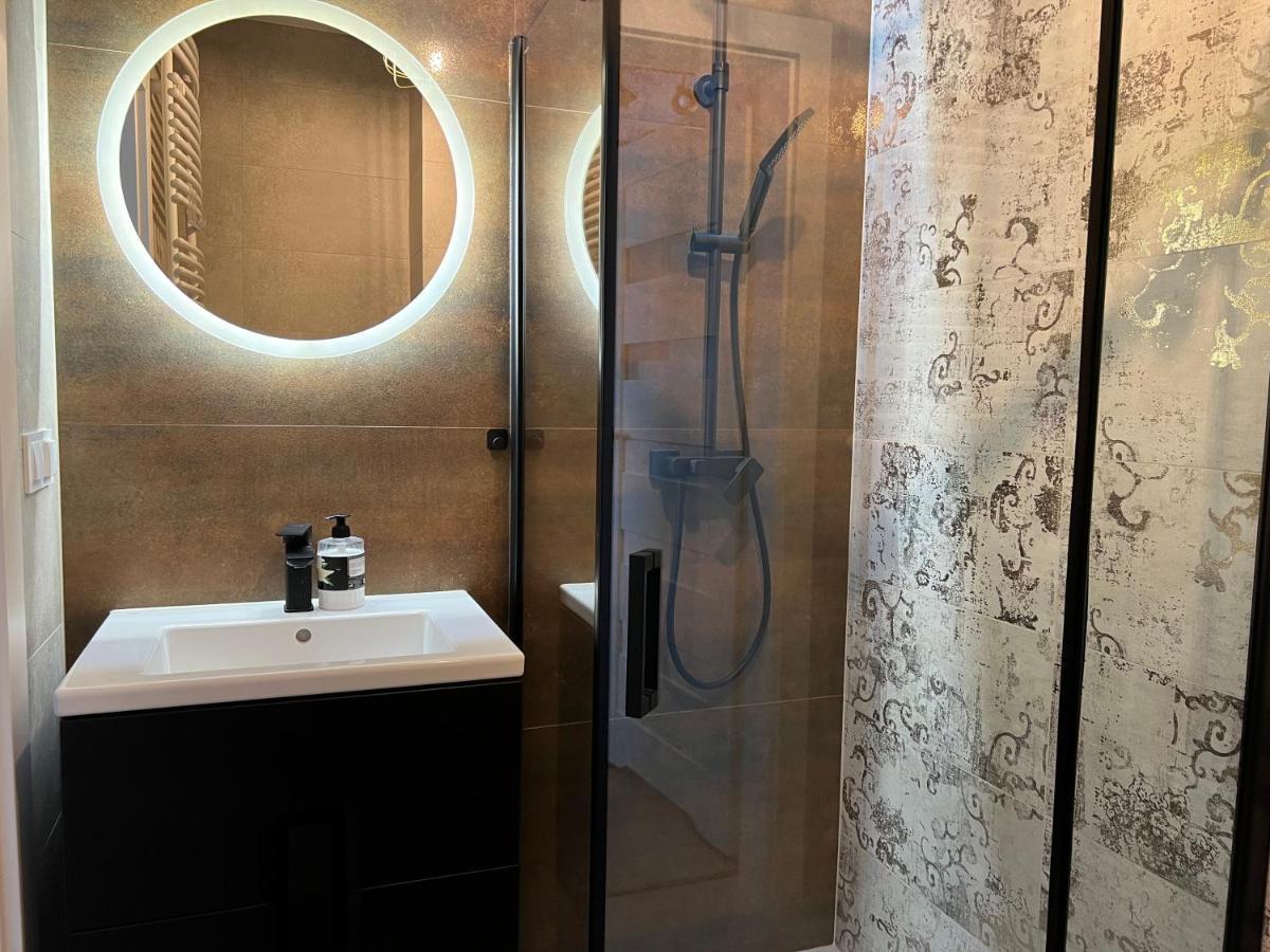 Apartament Premium Ze Zlota Wanna W Sypialni Widok Na Morze Dyskretny Taras Z Lozkiem - Baltyckie Sarbinowo 18 Eksteriør billede